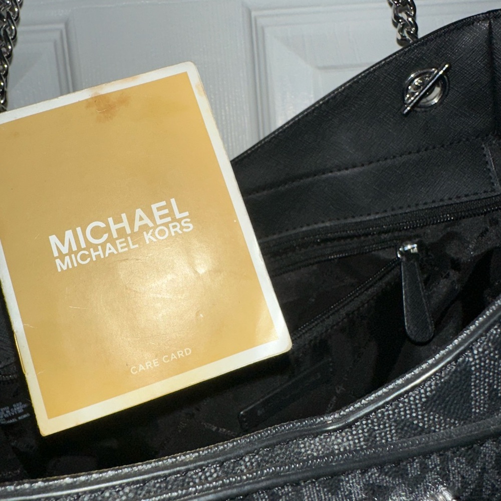 Michael Kors Black Tote Bag - Picture 11 of 11